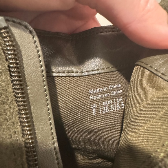 Ankle Boots - Picture 4 of 10